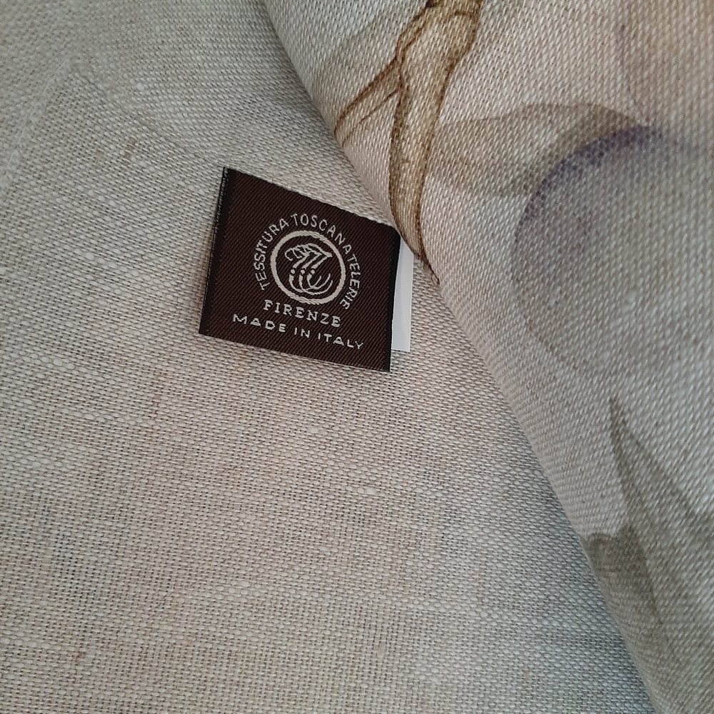 Tessitura Toscana Telerie Firenze 67" x 106" Italian Linen Tablecloth - Picture 13 of 16